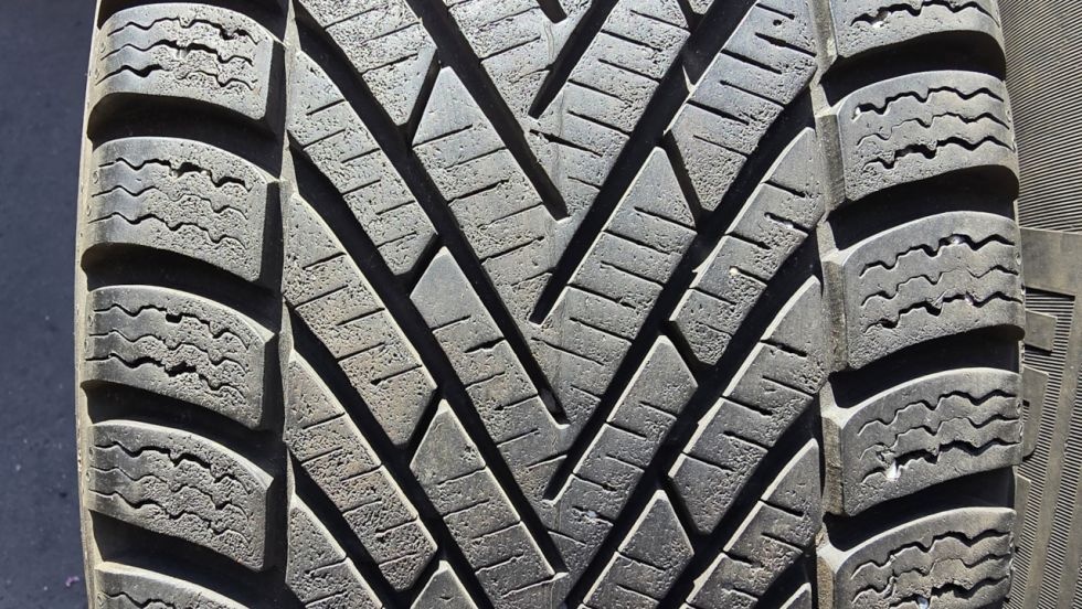 Zimní pneu 205/55/16 Pirelli - 2