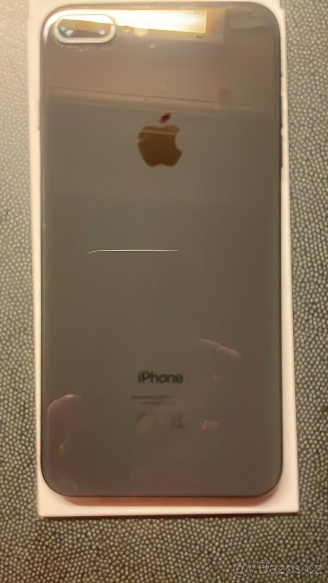 iPhone 8 Plus - 2