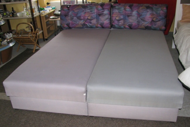 Postel s úložným prostorem - 2