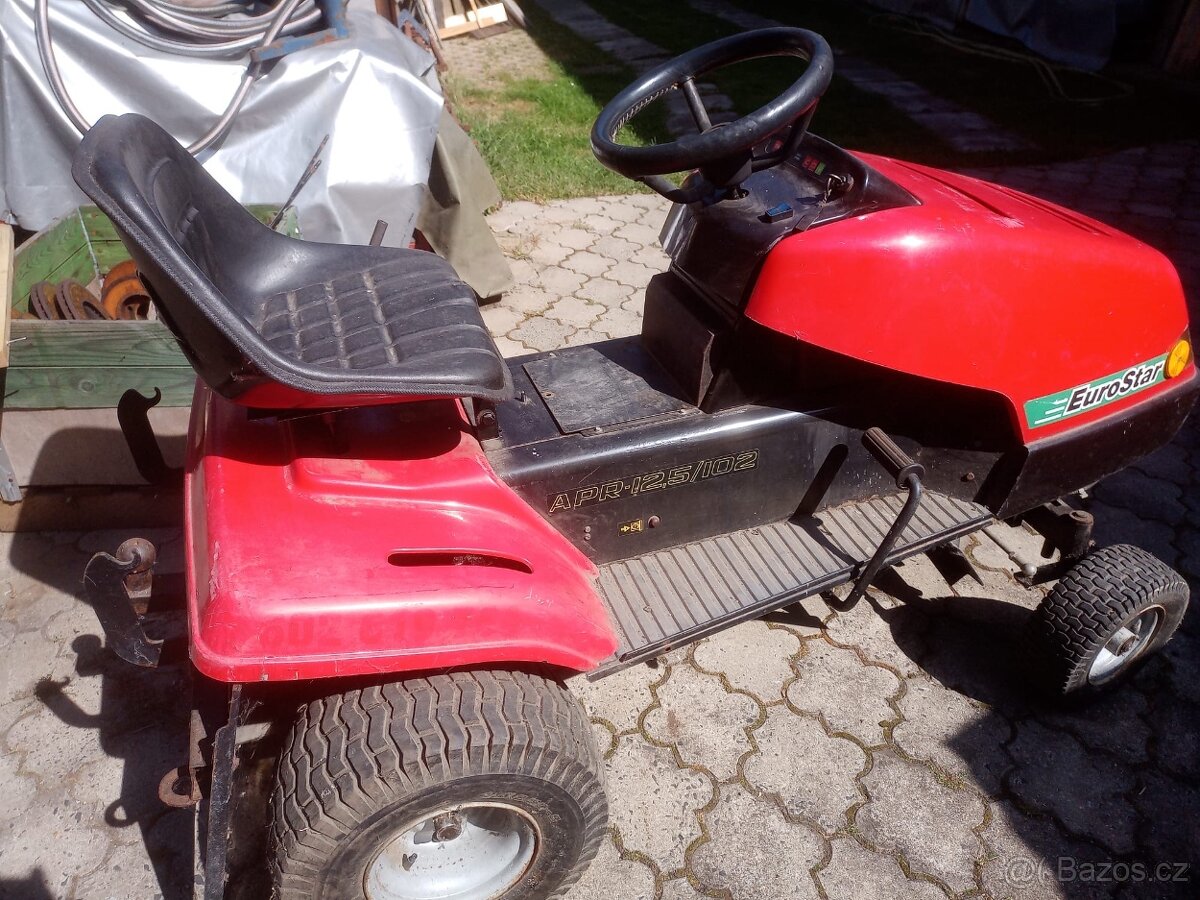 Zahradní traktor - 2