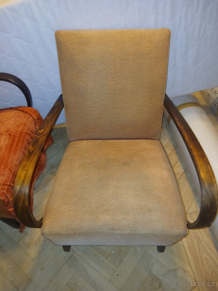 Křesla Halabala se stolkem Pavouk - 2