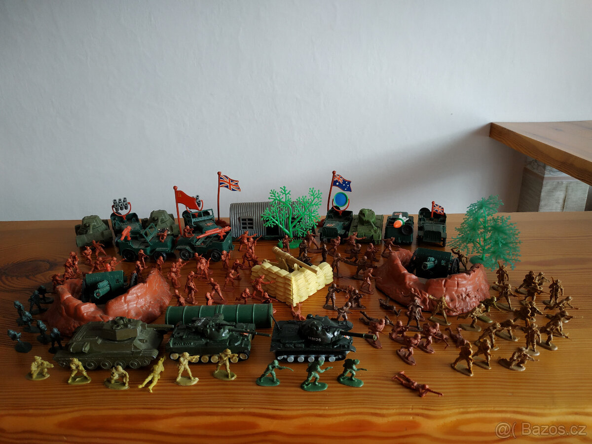 Rozsáhlá vojenská sada pro děti - 2