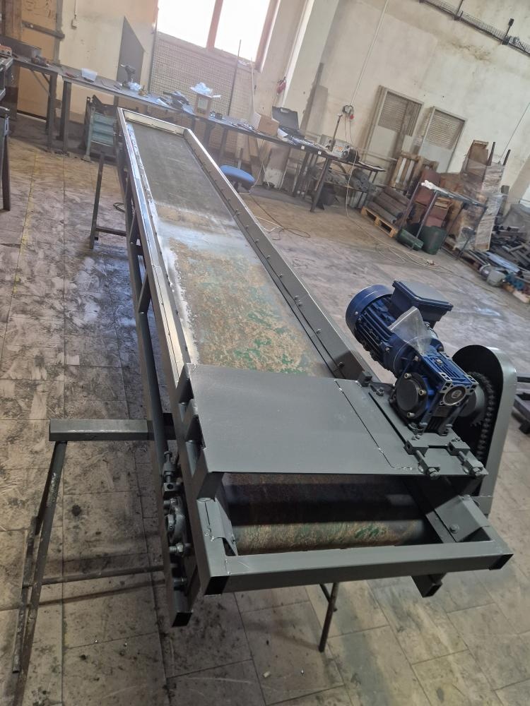 Pásový dopravník 4,5m - 2