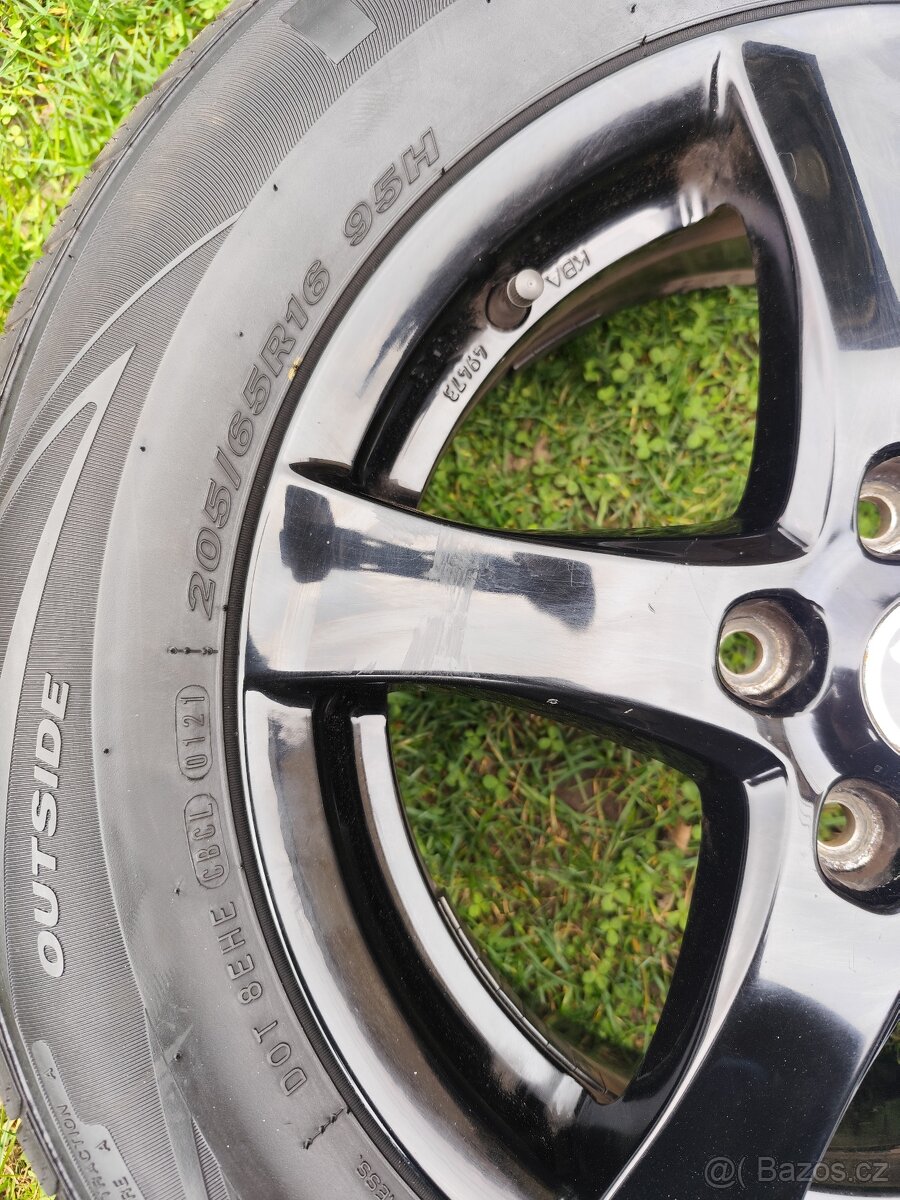 Letní pneu Nexen 215/65 r16 - 2