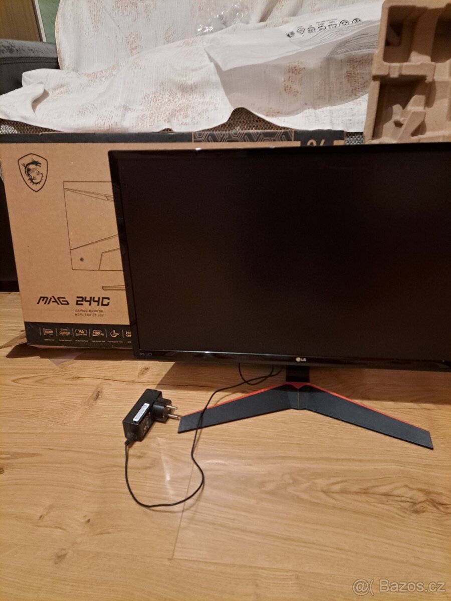 Monitor MAG 244c - 2