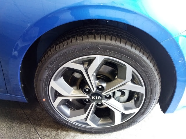 Prodám svůj KIA CEED SW - 2