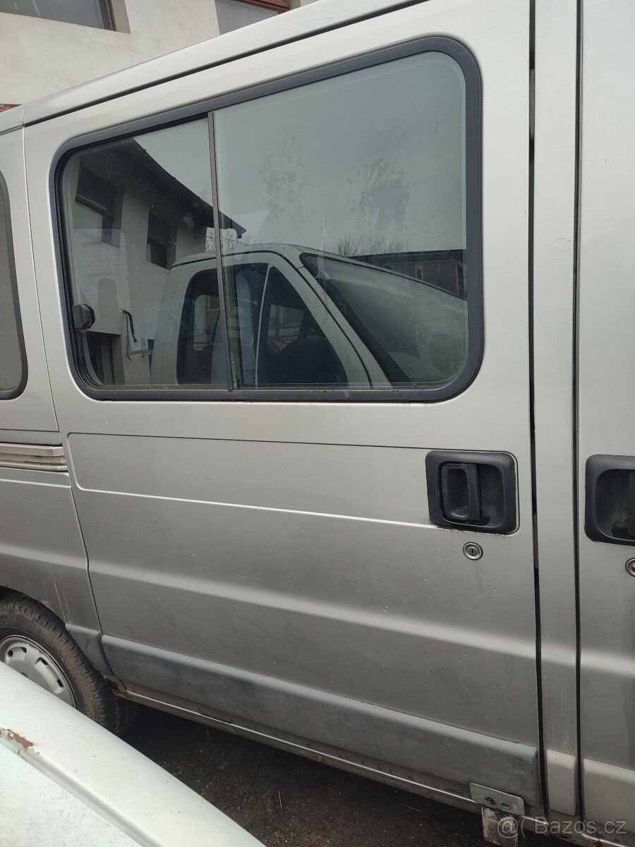 Okna Ducato 244 dveře boční šoupaci 2002-2006rok - 2