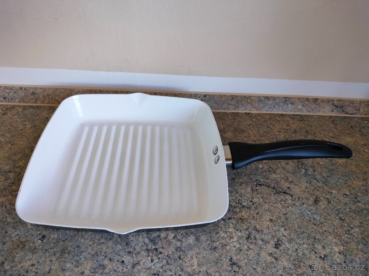 Pánev steaková, černobílý smalt, 24,5x4 cm, - 2