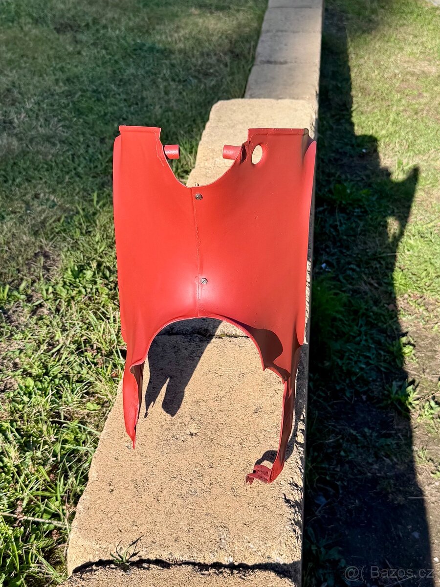 Jawa ČZ 125 175 kývačka - podsedlové plechy - 2