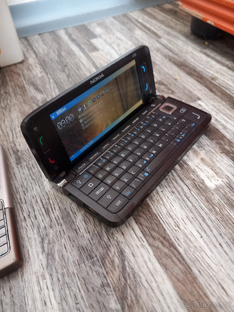 Nokia E90 - 2