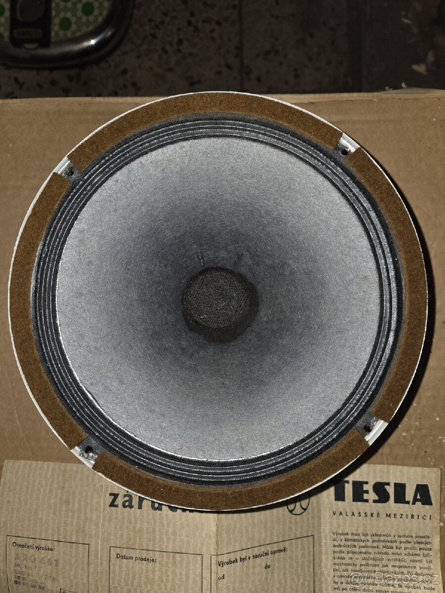 Tesla reprák - 2