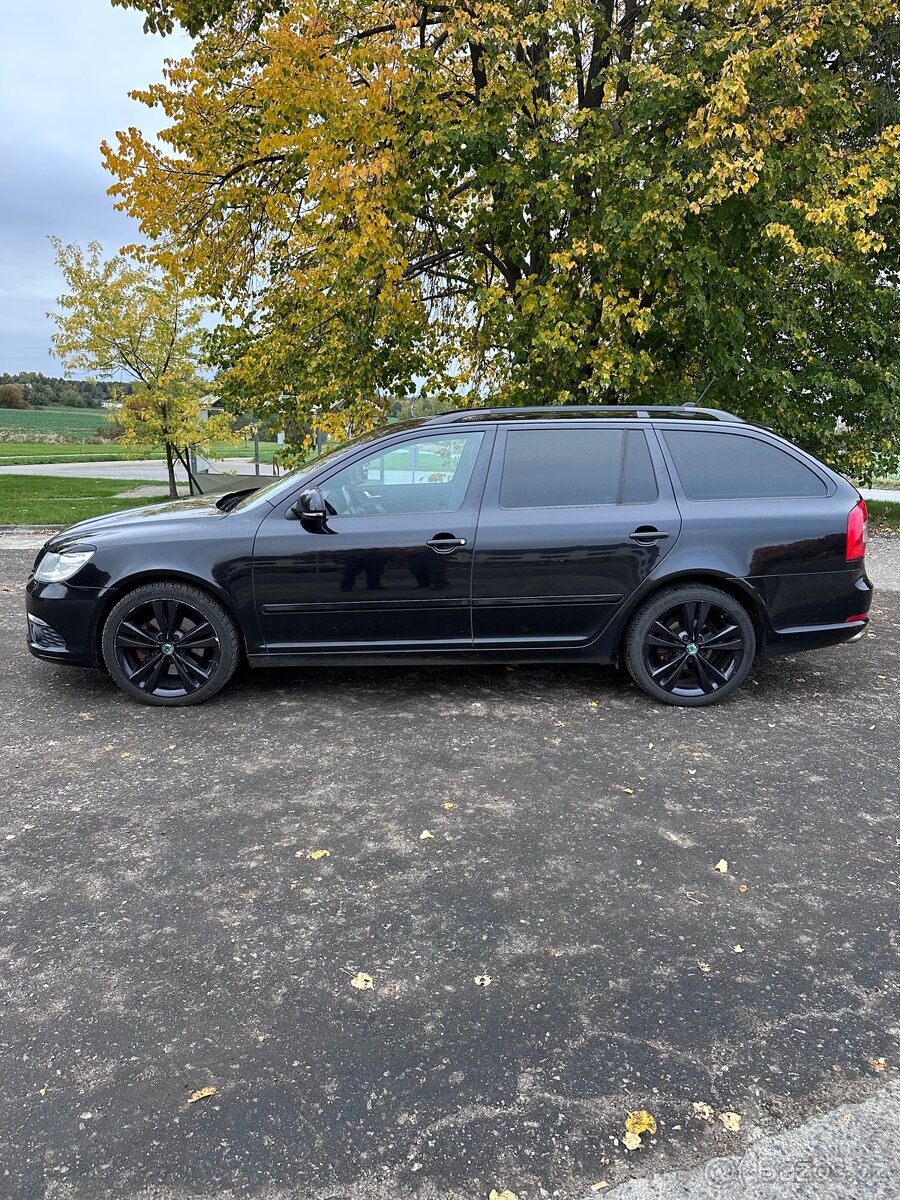 Škoda Octavia 2 RS FL Combi - 2