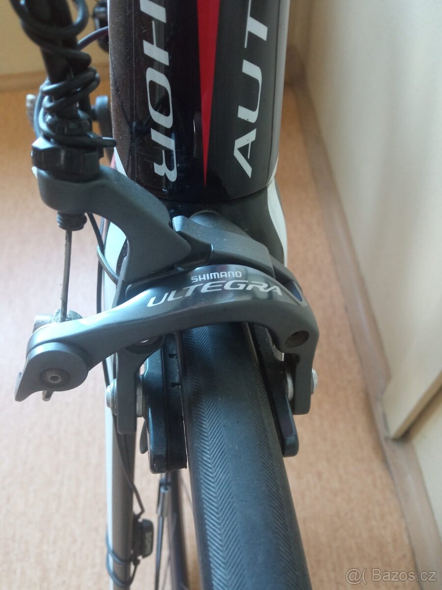 Karbonové silniční kolo - 2