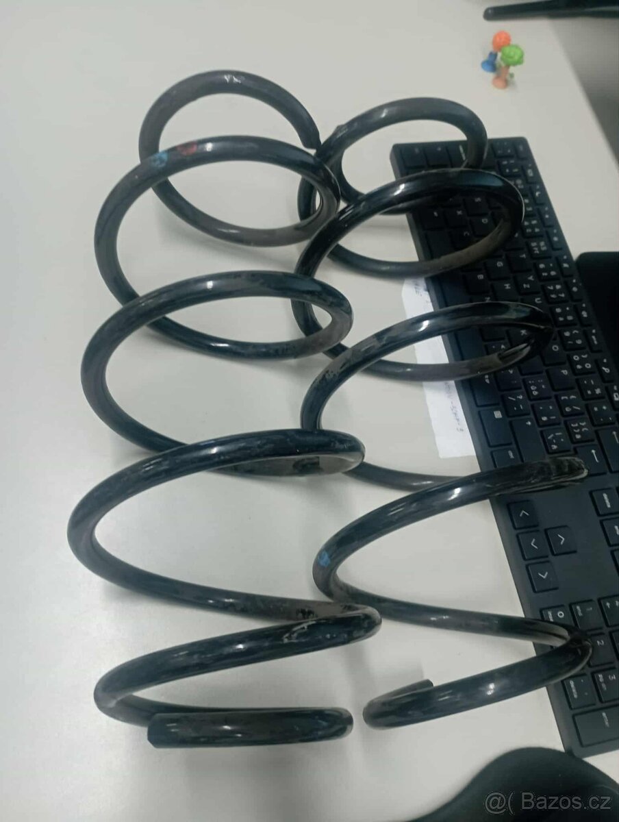 Prodám originální přední pružiny Škoda Fabia I a II - 2