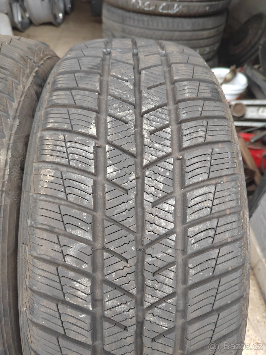 Prodám zánovní zimní pneu 205/55/17 Barum polaris 5 V XL - 2