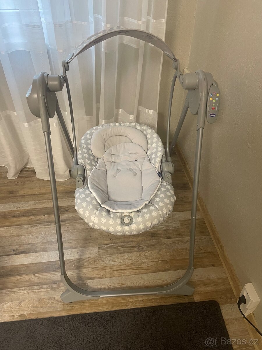 Autosedačka Cybex a ostatní věci pro novorozence - 2