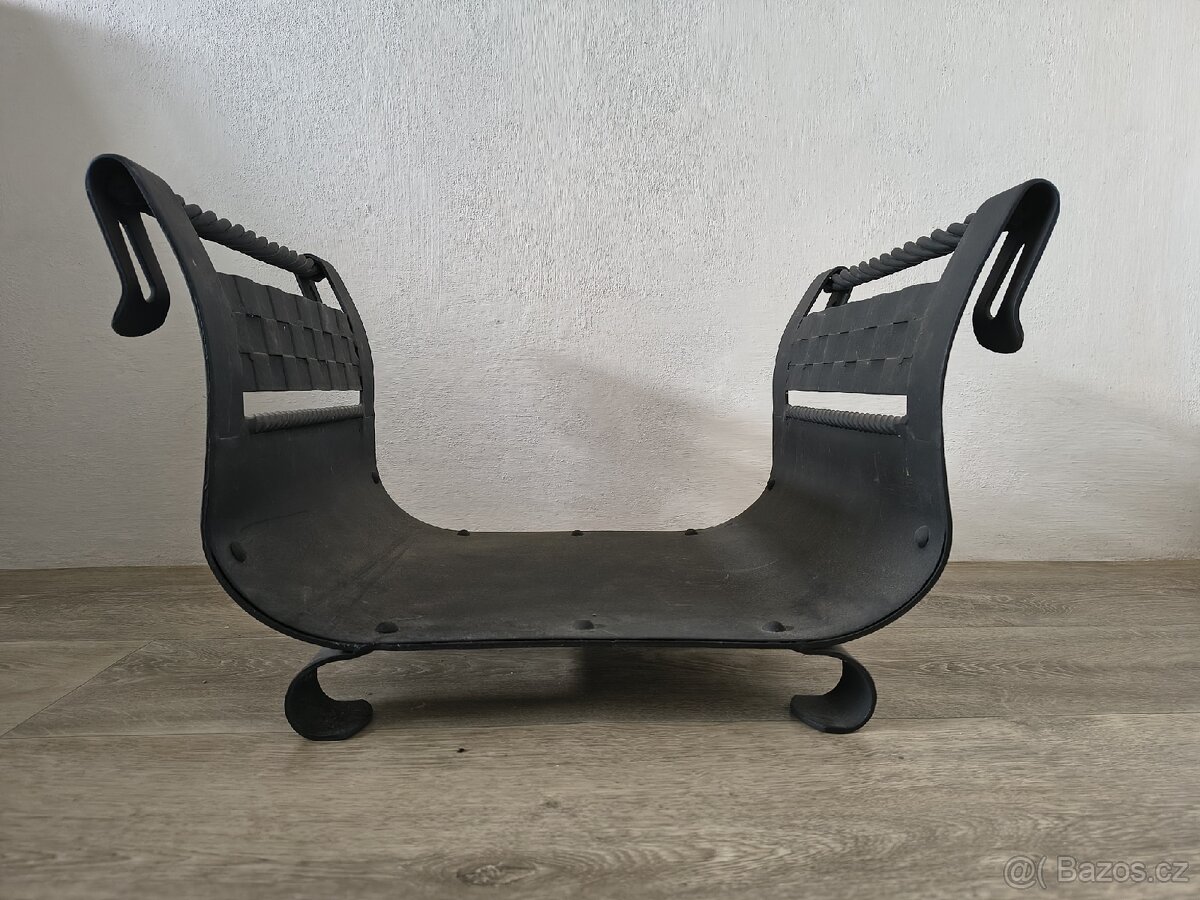 Prodám kovaný koš na dřevo - 2