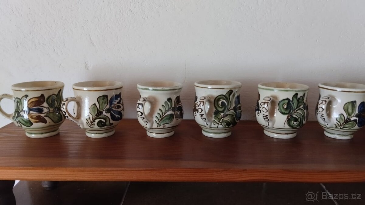 PRODEJ NÁBYTKU Z CHALUPY - 2