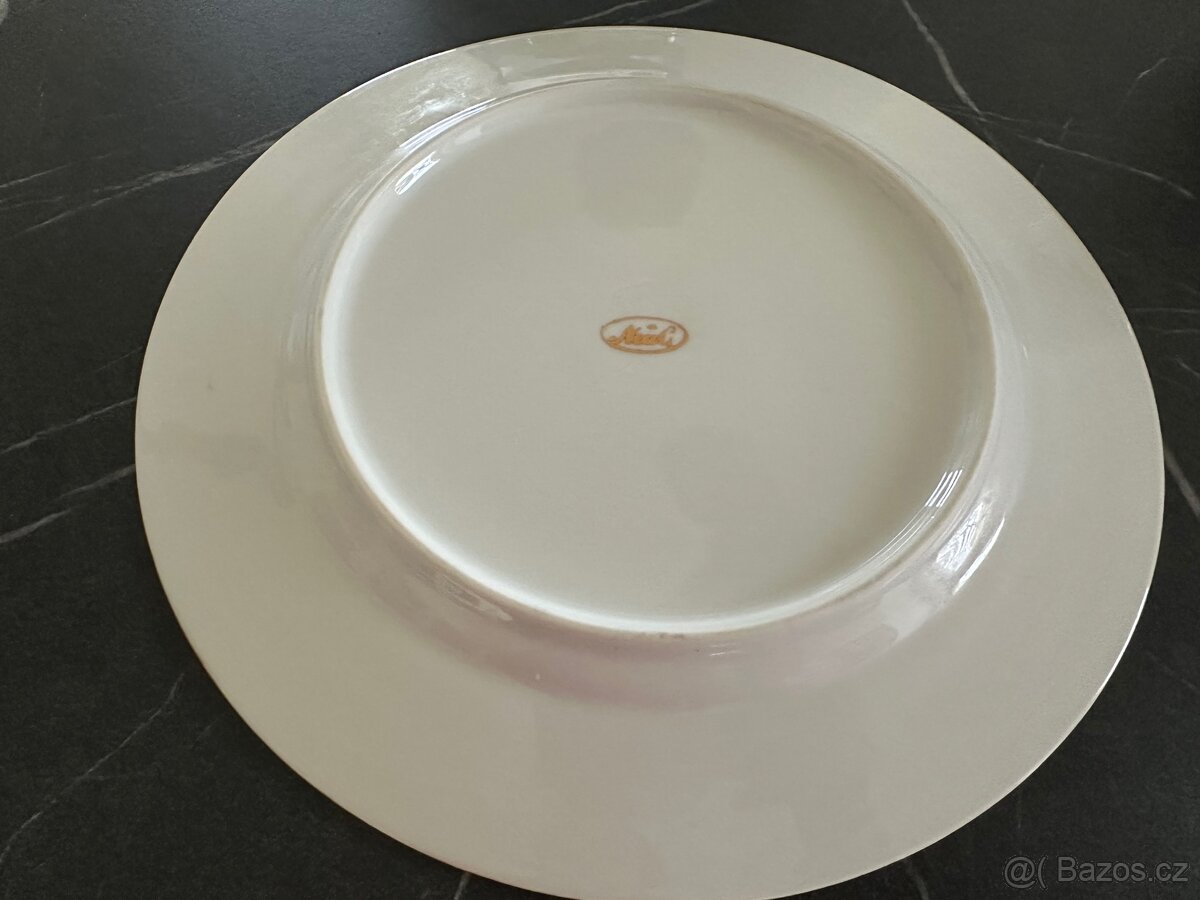 Talíř s nápisem Babičce a kresbou - 2