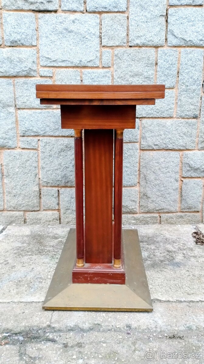 Funkcionalistický stolek - 2