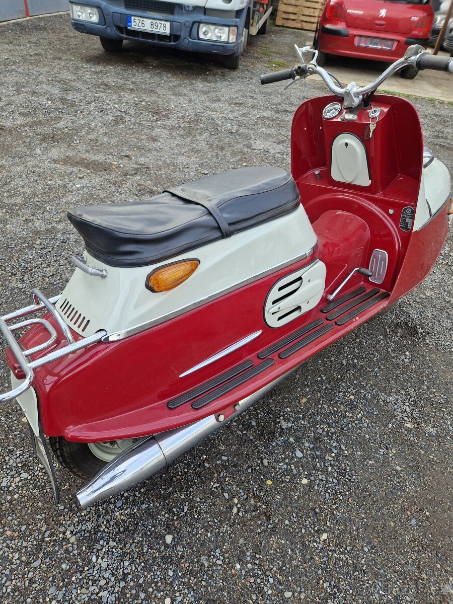 Skutr ČZ 175/502 prase - 2