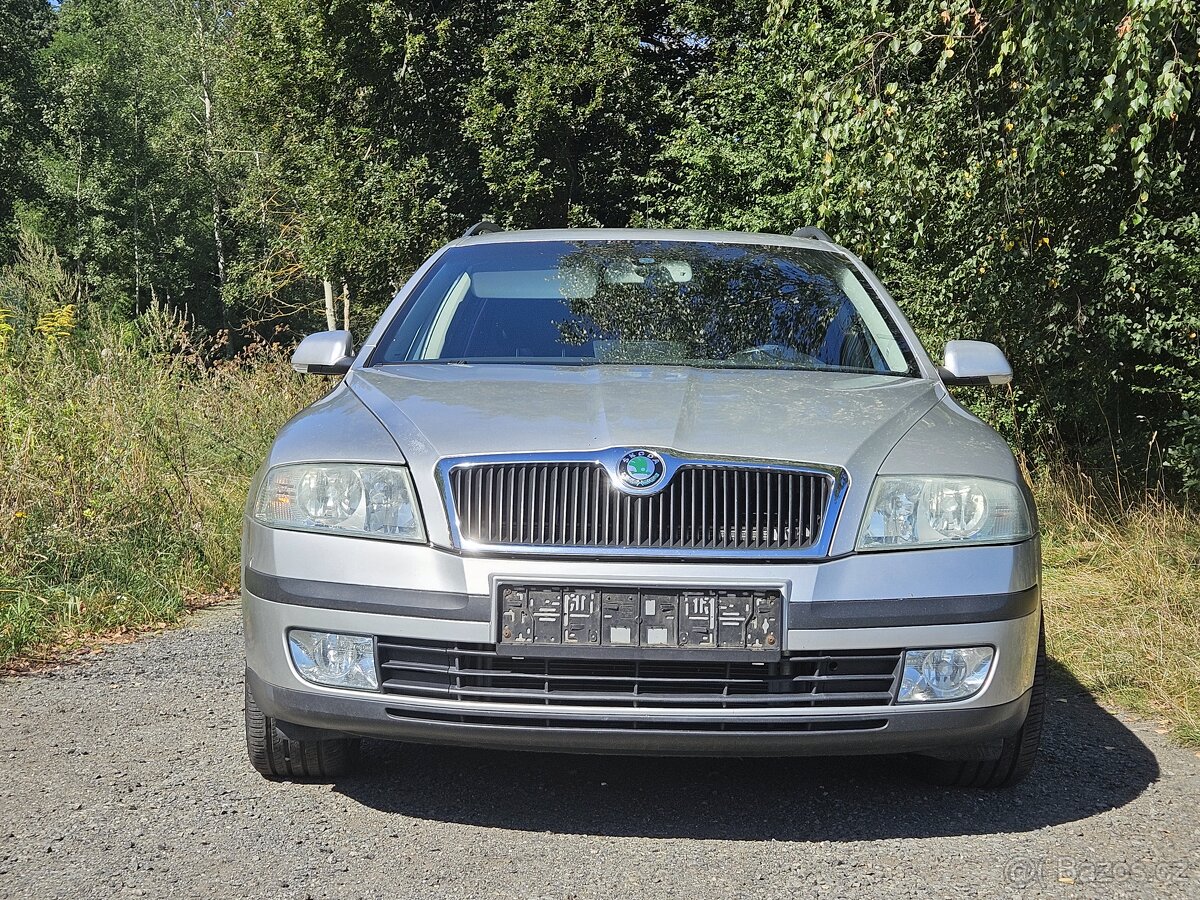 Škoda octavia 2 combi 2.0 tdi 103kw elegance - 2