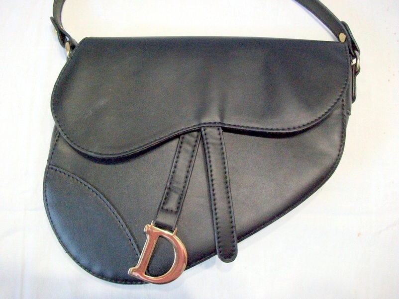 Zajímavá podsedlová kabelka - 2