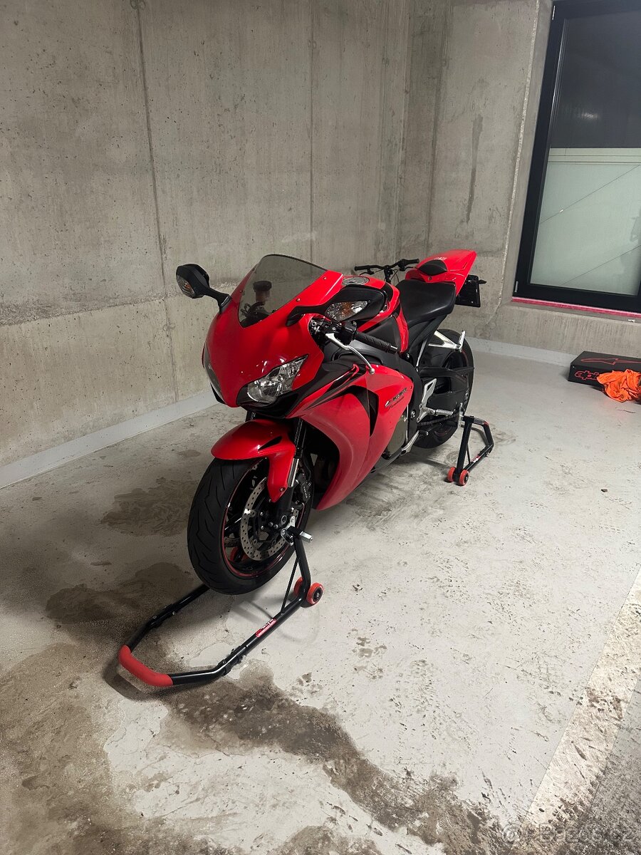 Honda CBR1000RR - 2