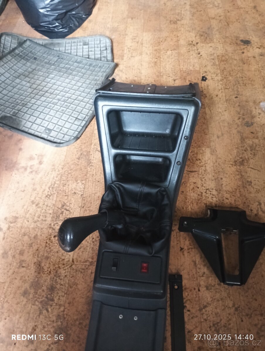 Středový tunel Škoda Felicie - 2