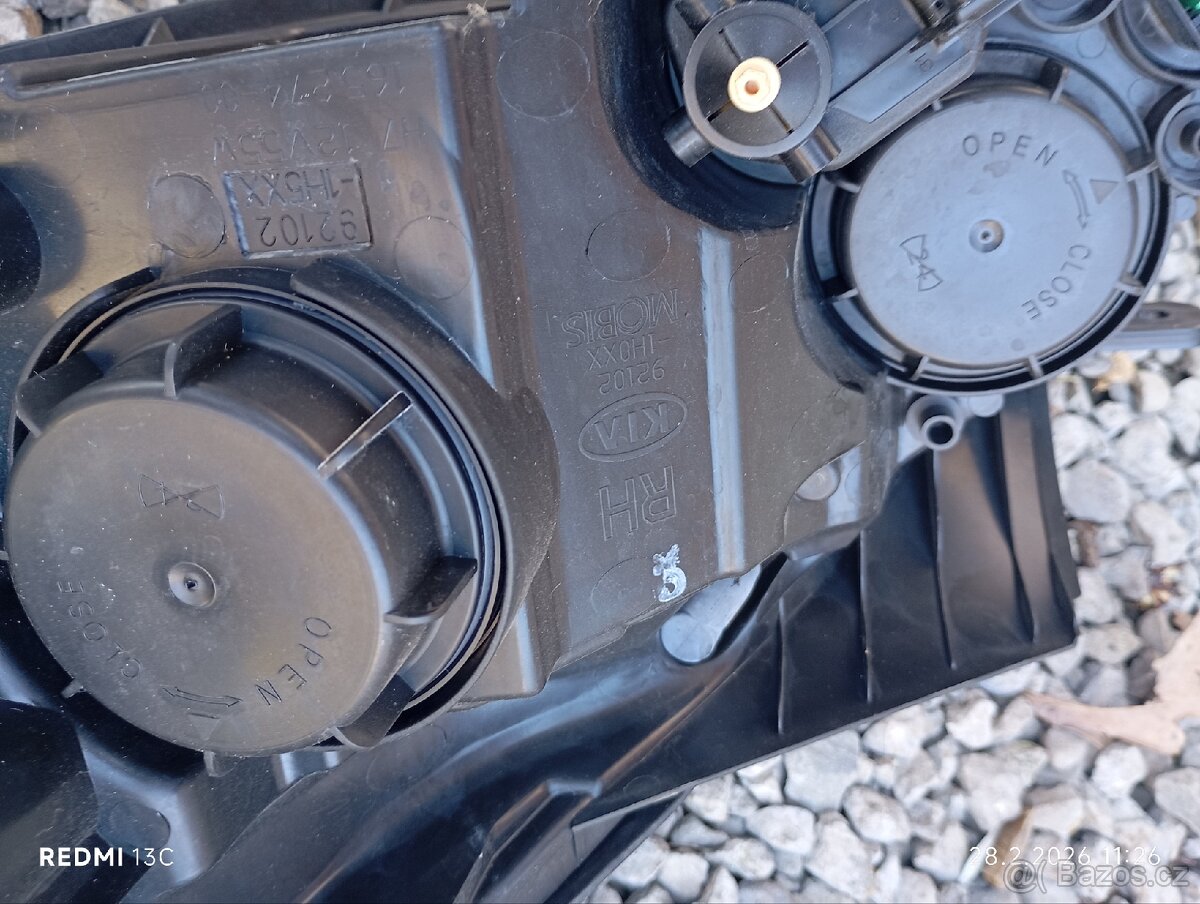 Kia ceed přední světlo P - 2