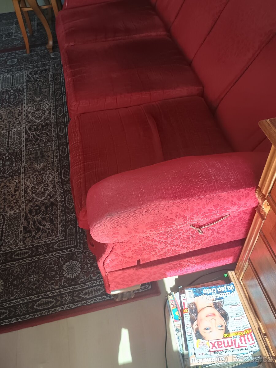 Prodám starozitnou pohovku - 2