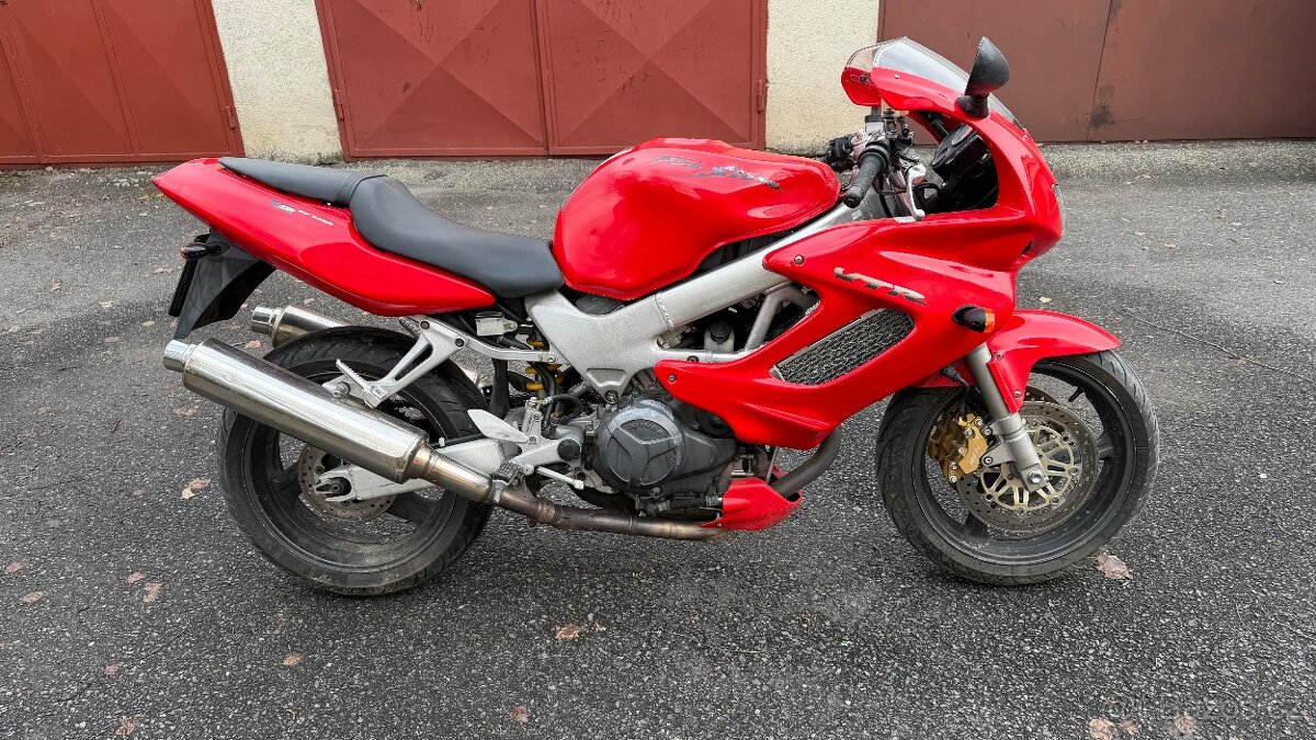Honda VTR 1000f - 2