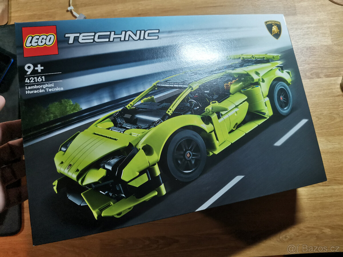 A55 LEGO Technic 42161 Lamborghini Huracan - 2