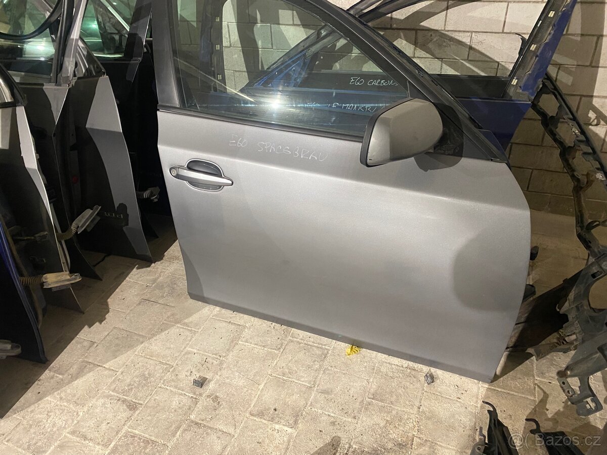 Pravé přední dveře BMW e60 - 2