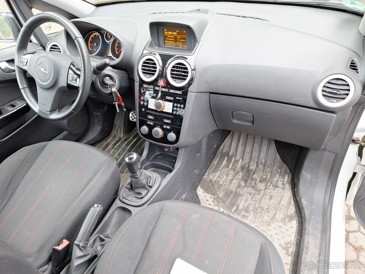 Opel Corsa 1.4 Color Race - 2