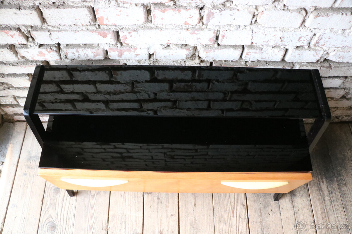 Noční stolky / toaletka / Navrátil / Brusel 1958 - 2