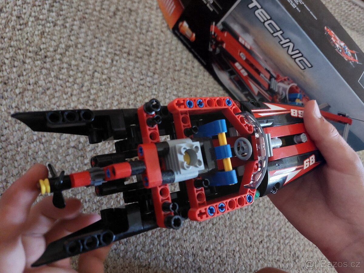 Prodám LEGO technic 42089 - 2