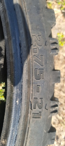 Enduro mitas gumy na motorku