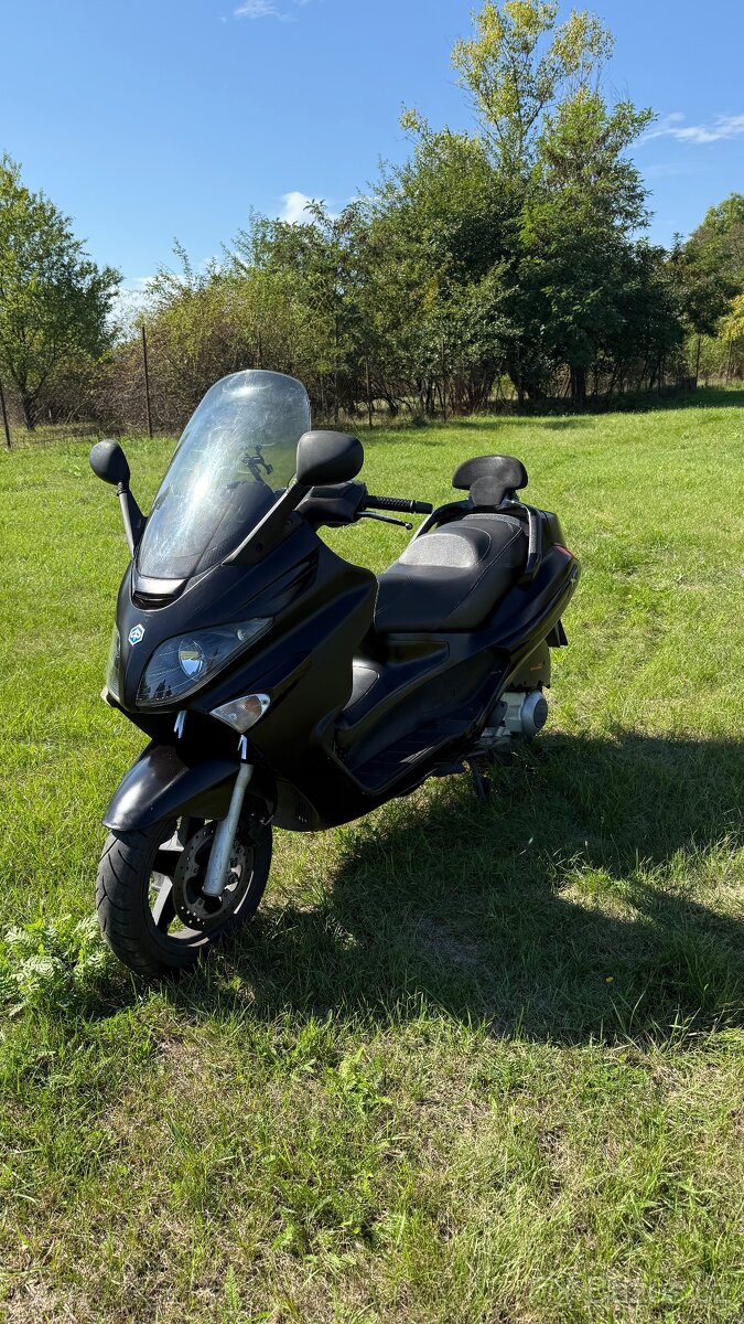 Piaggio XEVO 125 - 2