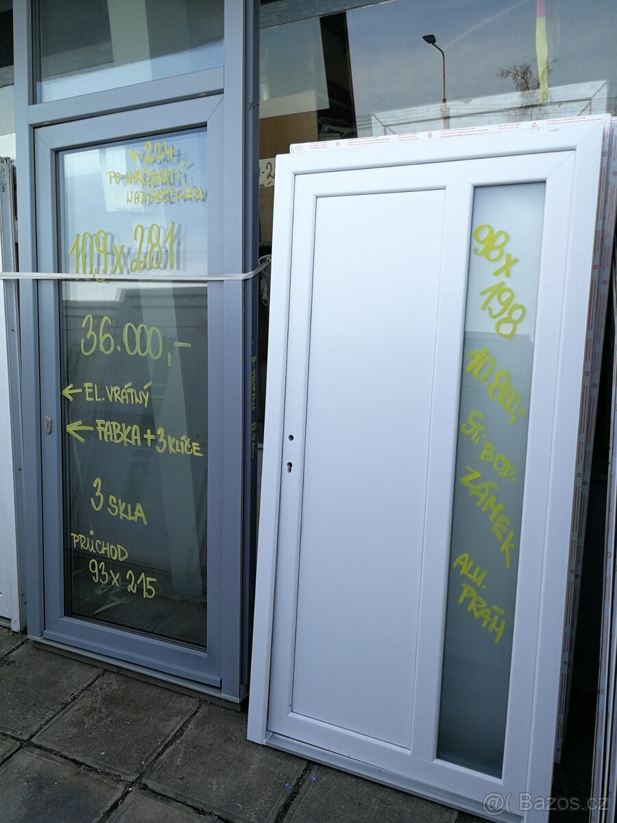 dveře plastové bílé - 2