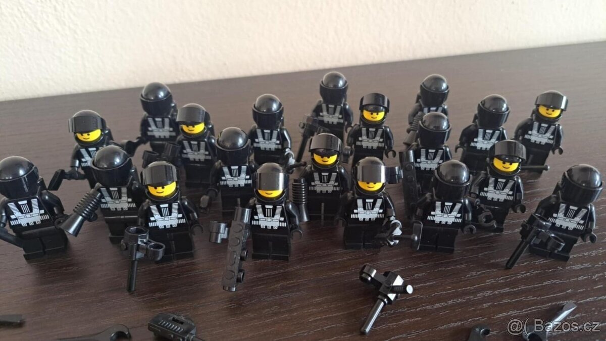 ☄️🌑 Lego Space - Blacktron - Velká sada figurek (20Ks) 🌑☄ - 2