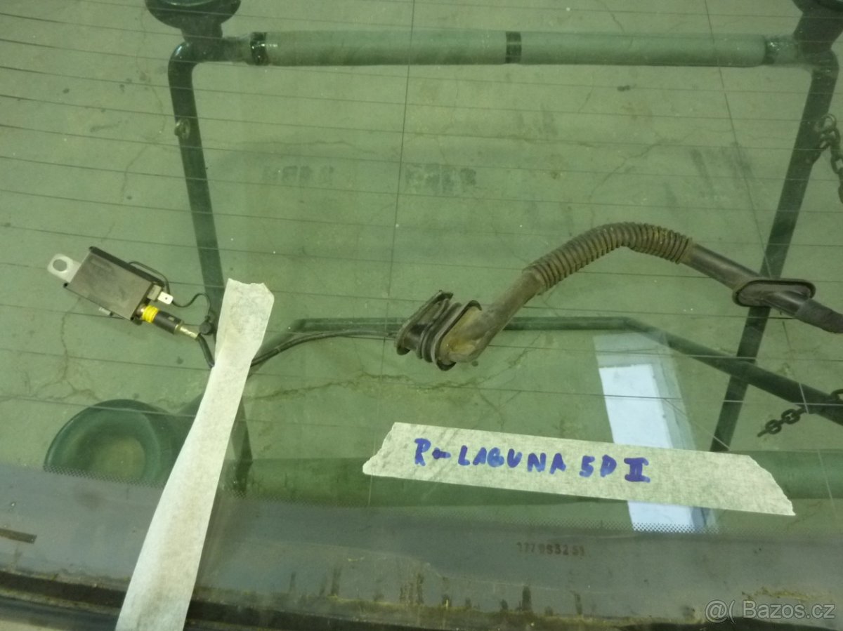 Zadní sklo Renault Laguna 2 5dv. - 2