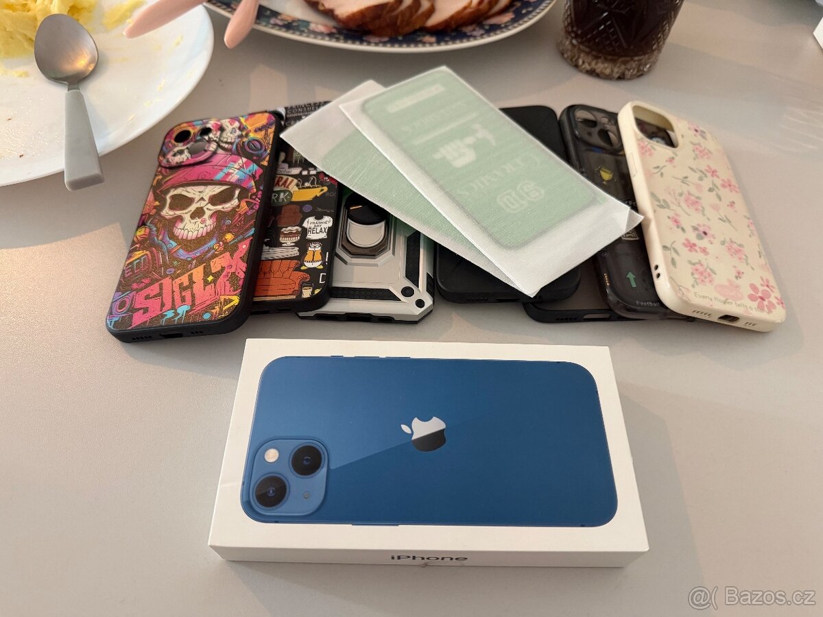 iPhone 13 blue 128 gb - 2