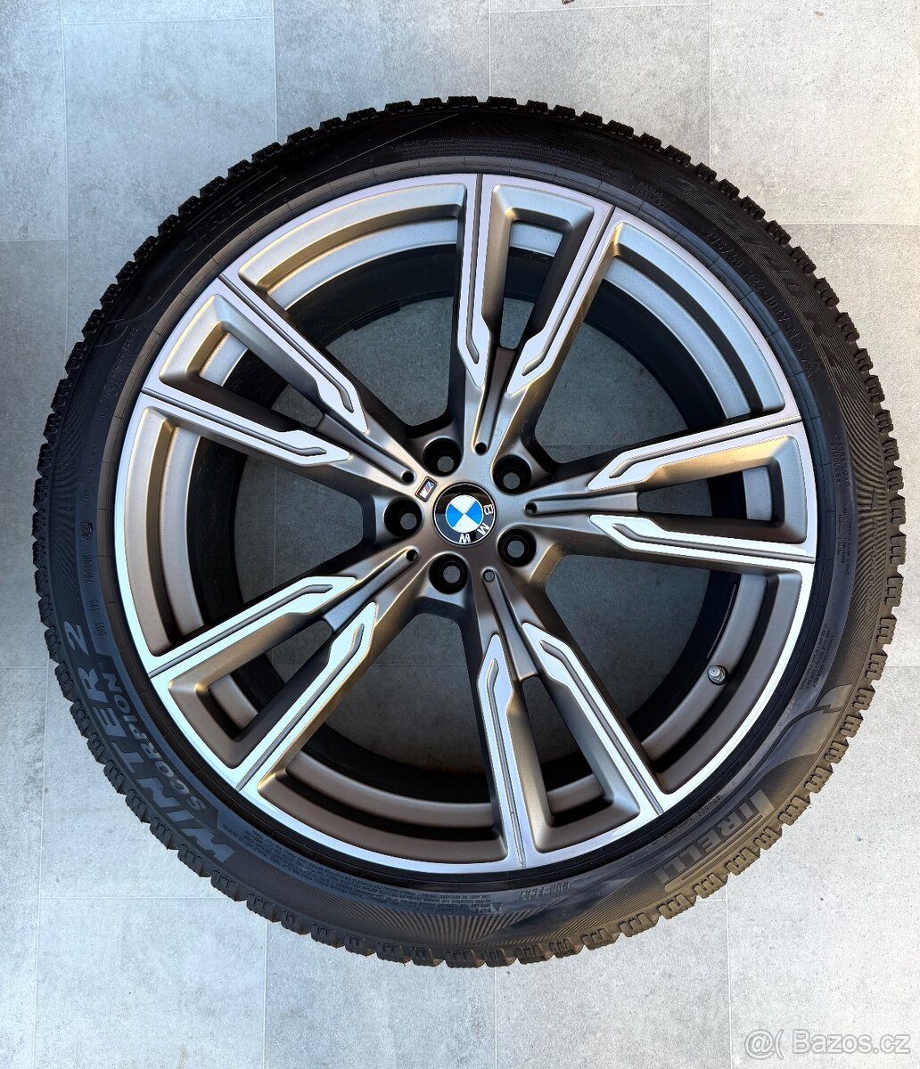 Bmw R22 Bmw X7 22” zimní 275/40 r22 315/35 R22 - 2