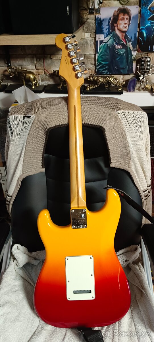 Fender Player Plus Stratocaster MN Tequila Sunrise Elektrick - 2