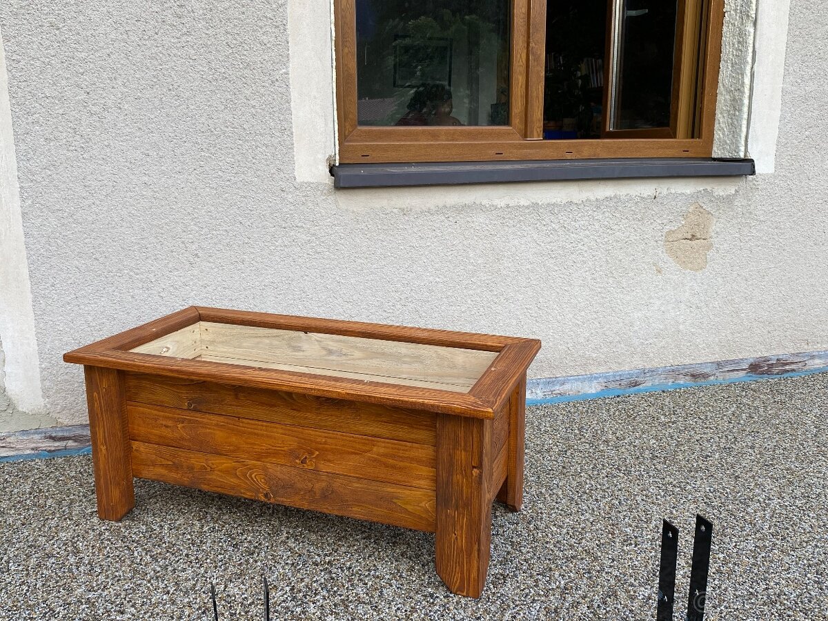 Hotový truhlík 4 - 2