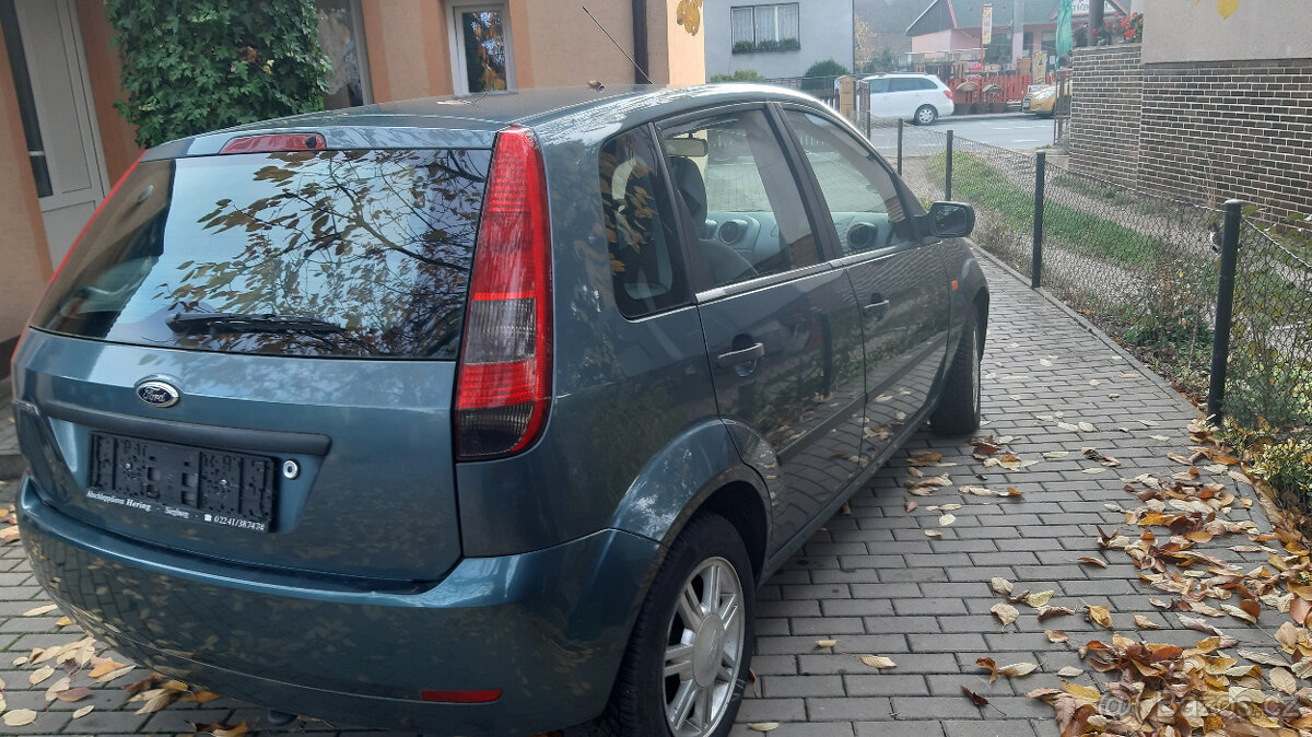 Ford Fiesta 1.4i - 2