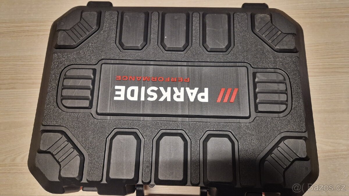 Kufr od rozbrusk, - 2