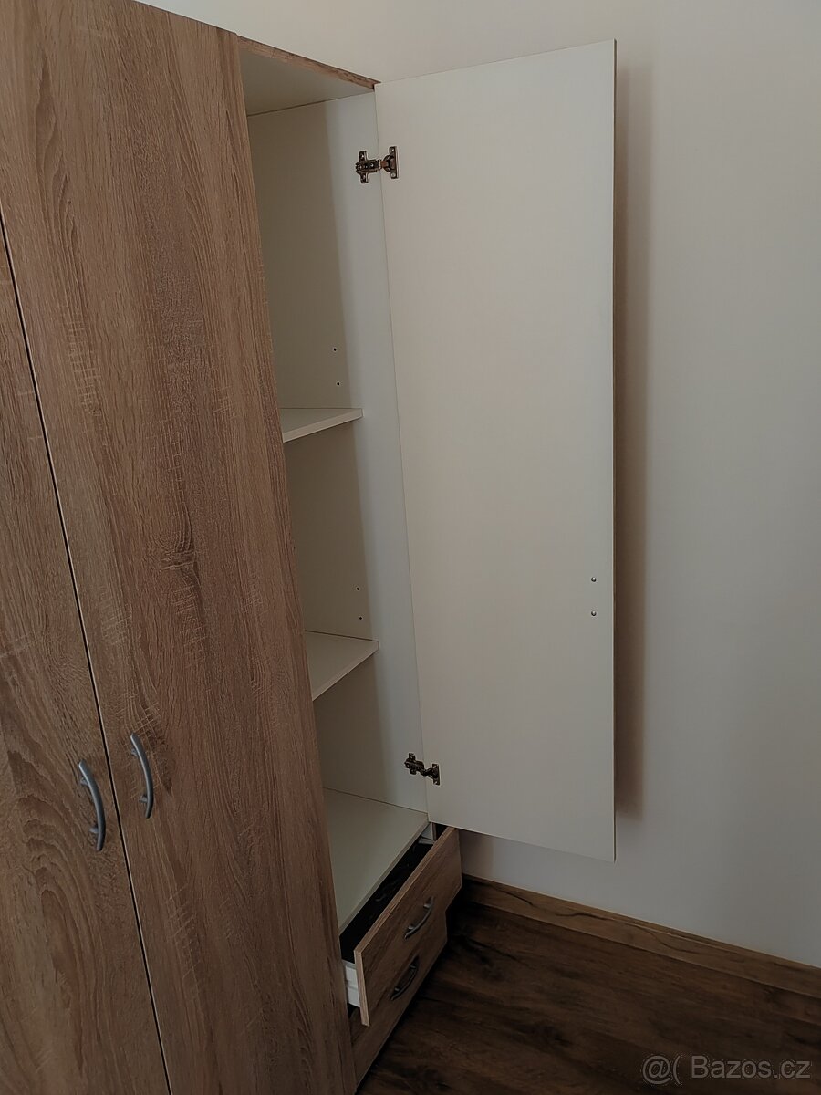 Šatní skříň Sconto - 2