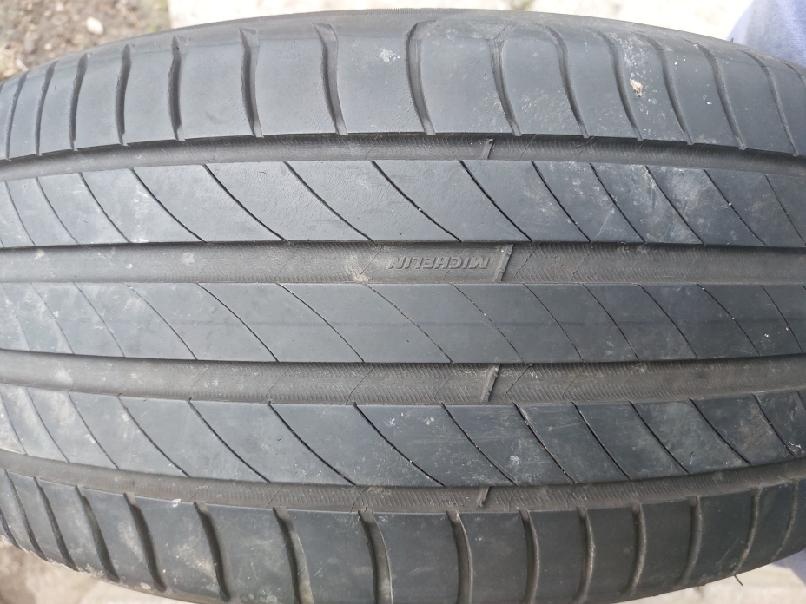 Michelin 225/45/17 - 2